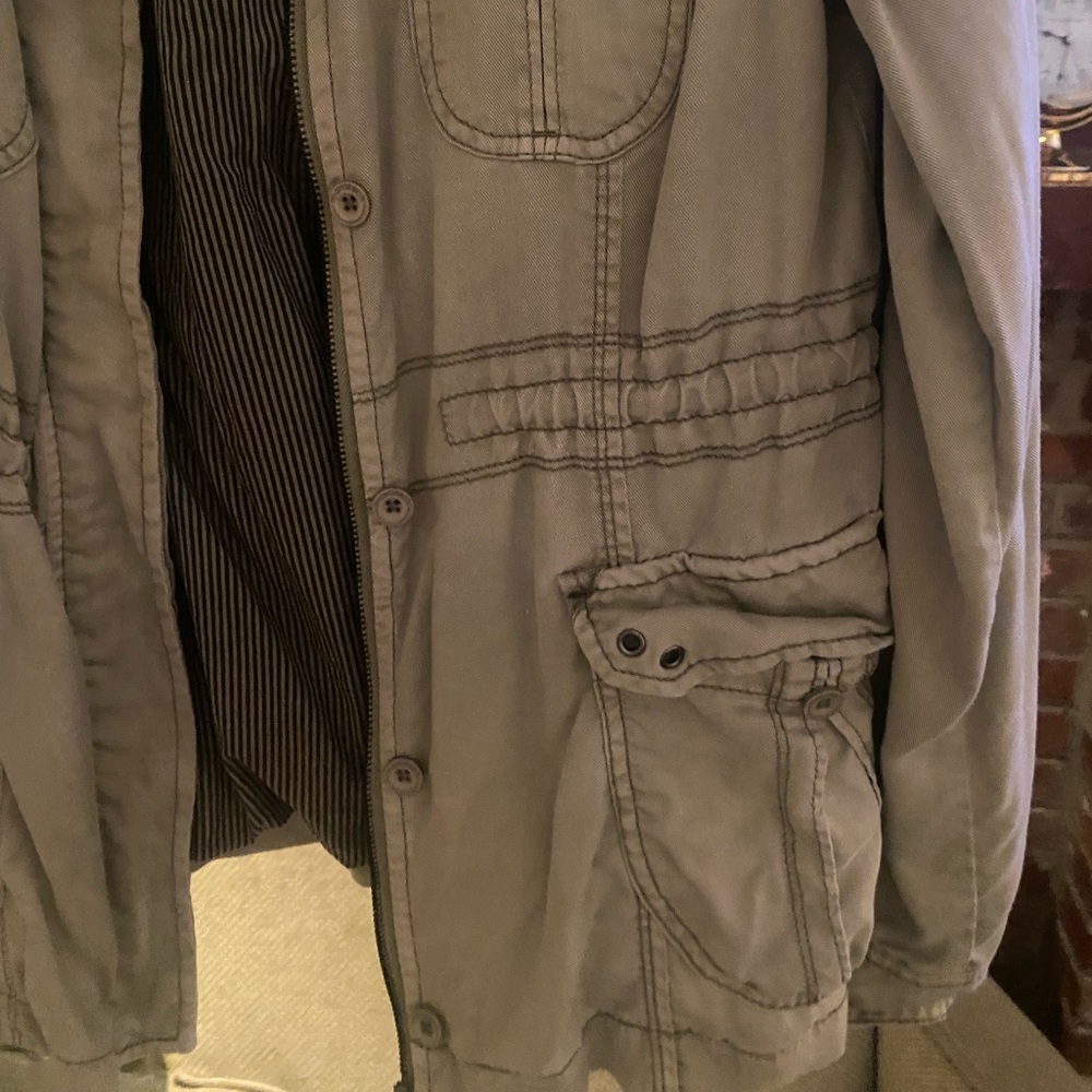 Jacket - Picture 2 of 8